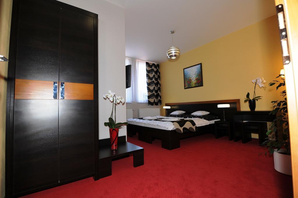 Guest House Penzion Fortuna 特夫尔多辛 外观 照片